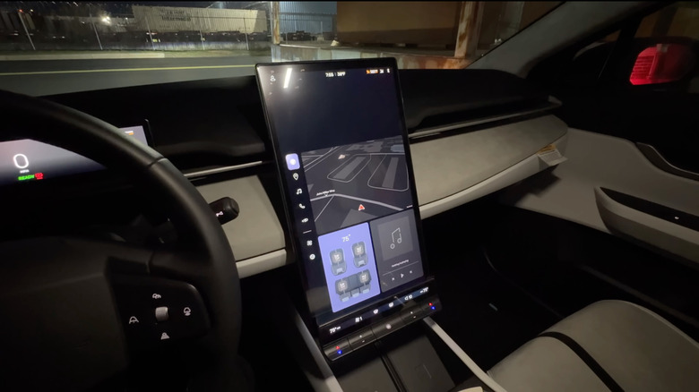 Fisker Ocean의 인포테인먼트 화면이 도청 중입니다.