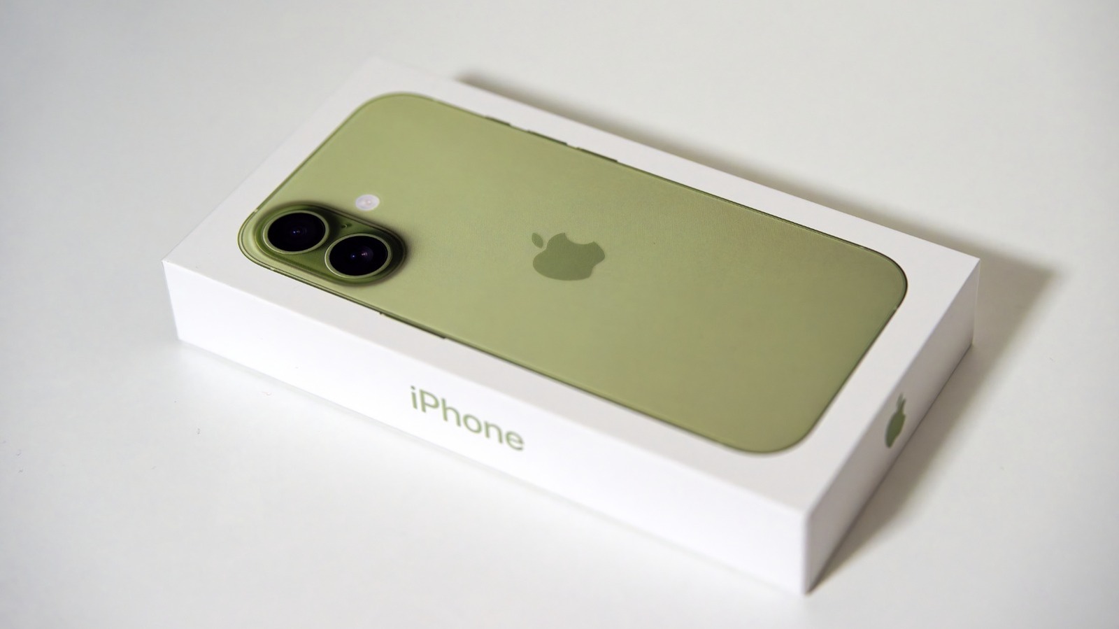 보고서에 따르면 iPhone 18은 2026년에 출시되지 않을 수도 있습니다.