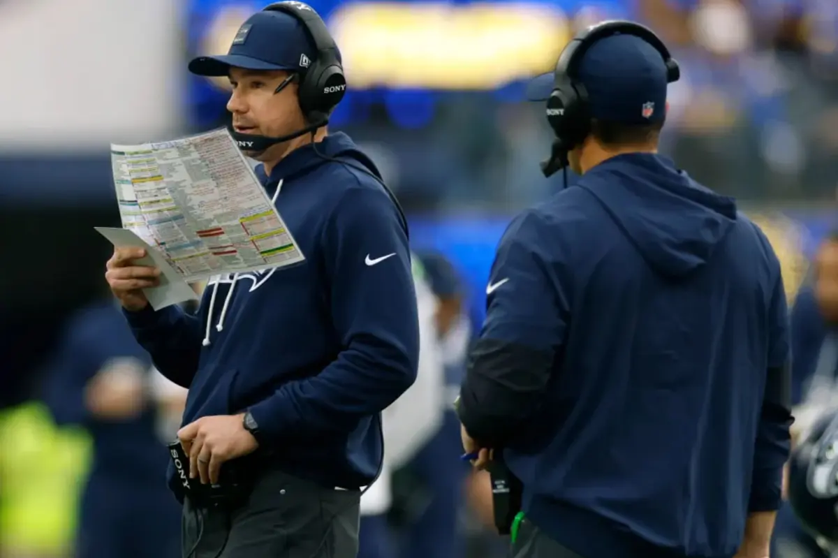 자이언츠는 코칭 검색이 뜨거워지면서 Seahawks의 빠르게 성장하는 코디네이터 Klint Kubiak과 인터뷰합니다.