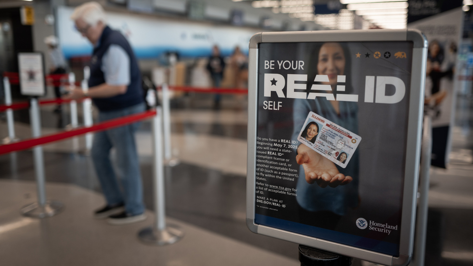 여행자에게 경고: 실제 ID는 여권을 대체할 수 없습니다