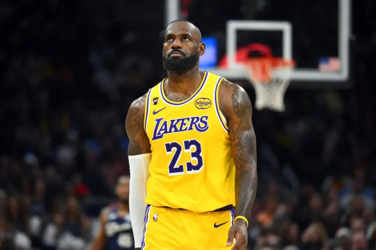 Knicks 티켓 대 LeBron James가 NBA의 새로운 정점에 도달했습니다.