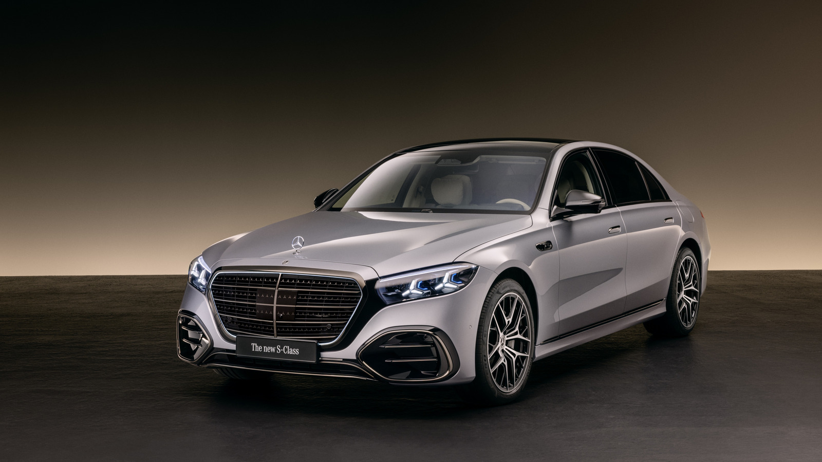 일부 운전자는 Mercedes의 가장 멋진 새로운 S-Class 기능을 결코 볼 수 없습니다