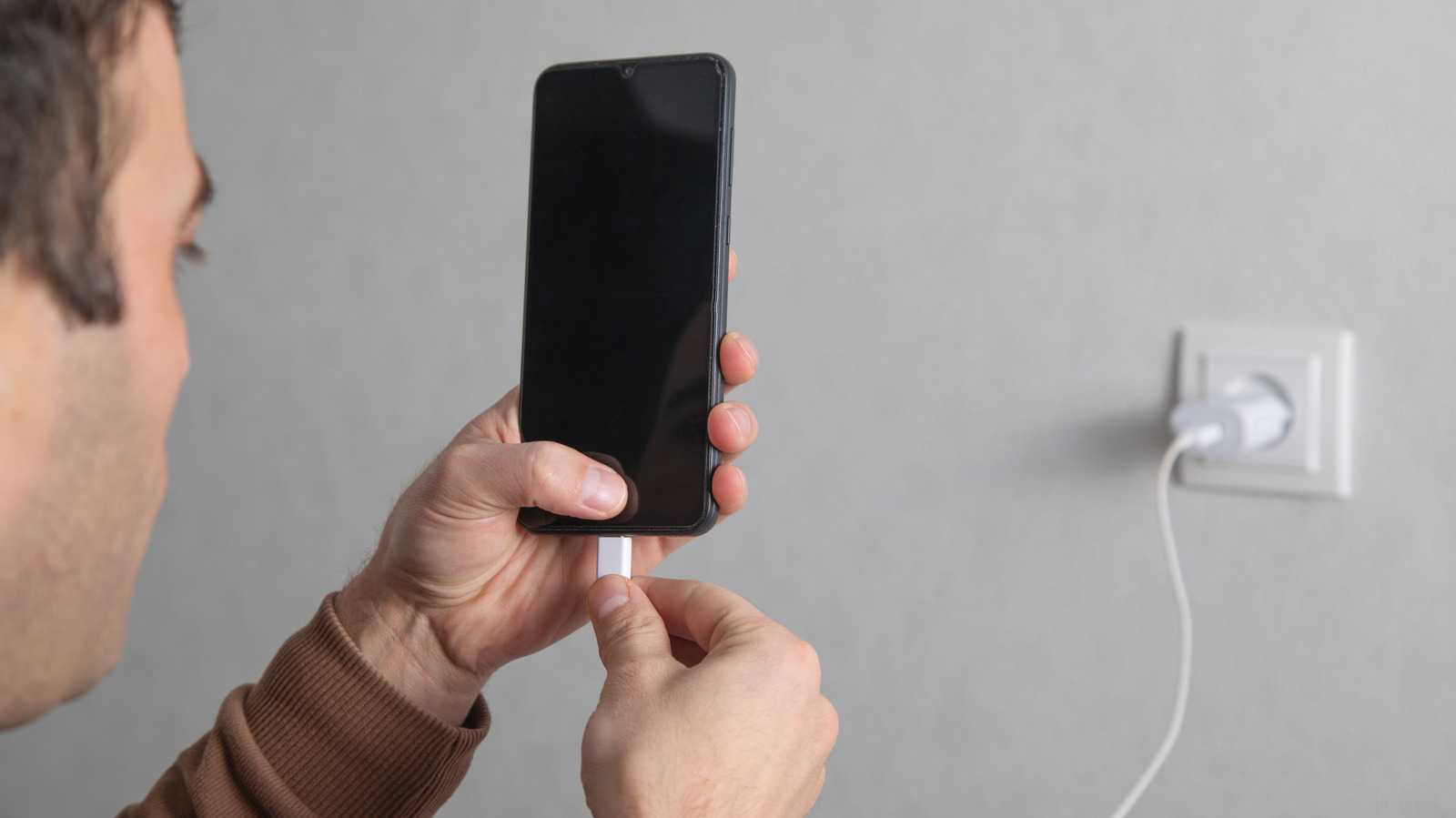 비행기 모드를 켜면 휴대폰 충전이 더 빨라지나요?