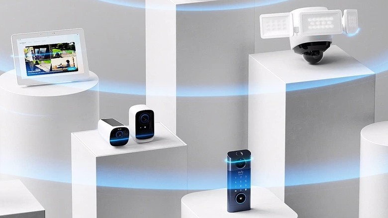 연단에 보안 장비의 무리입니다.