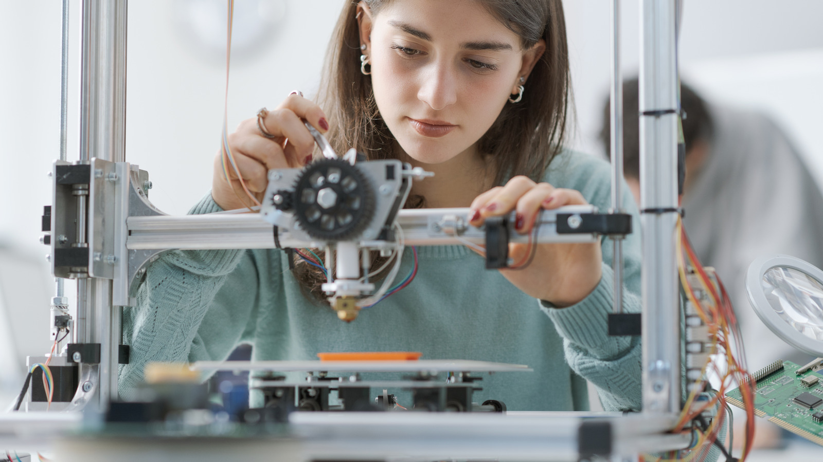 홈 오피스를 업그레이드하는 5가지 영리한 3D 프린터 프로젝트