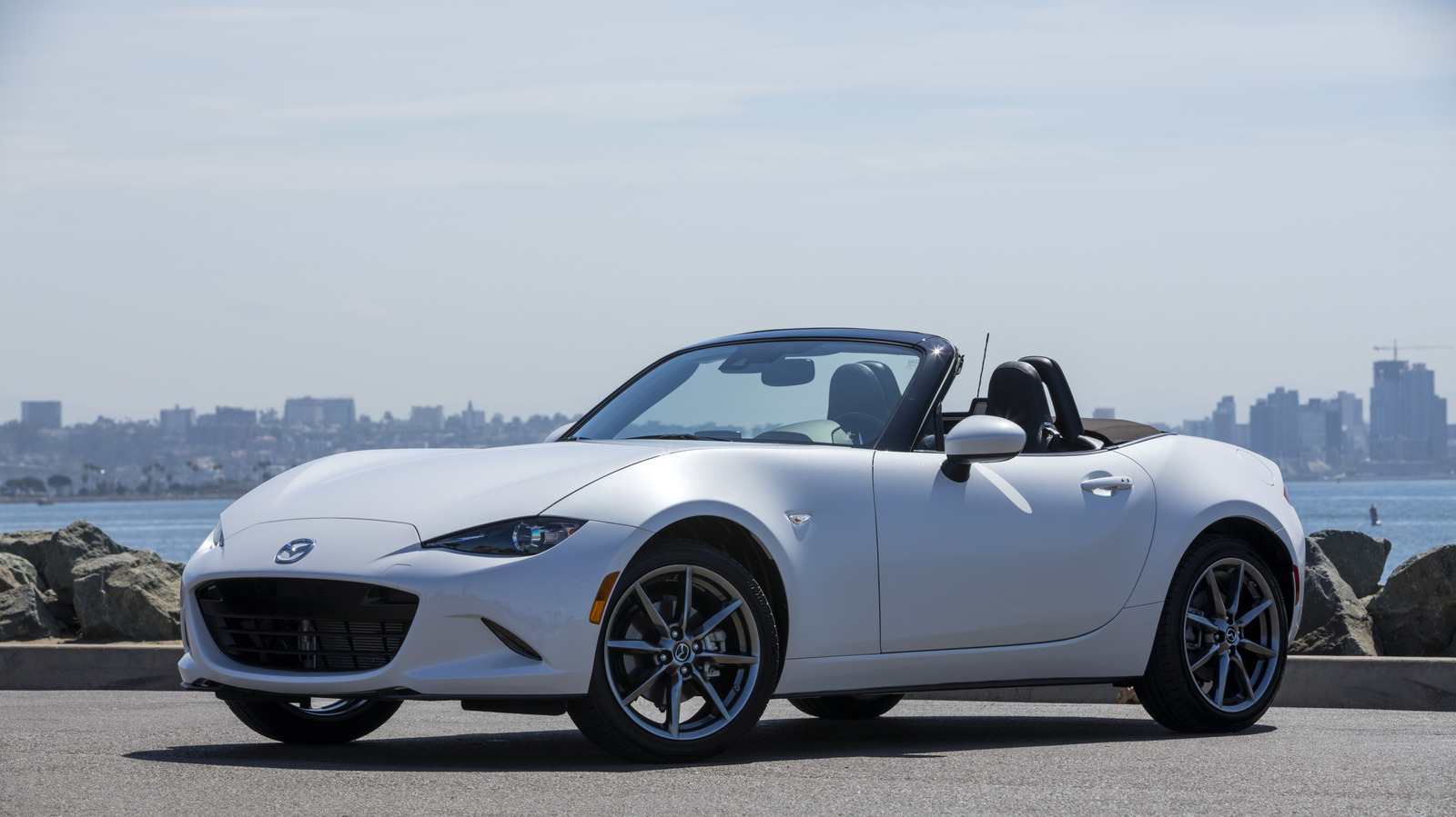 컨슈머리포트(Consumer Reports)에 따르면 2026년 2월에 구매하기 가장 좋은 중고차