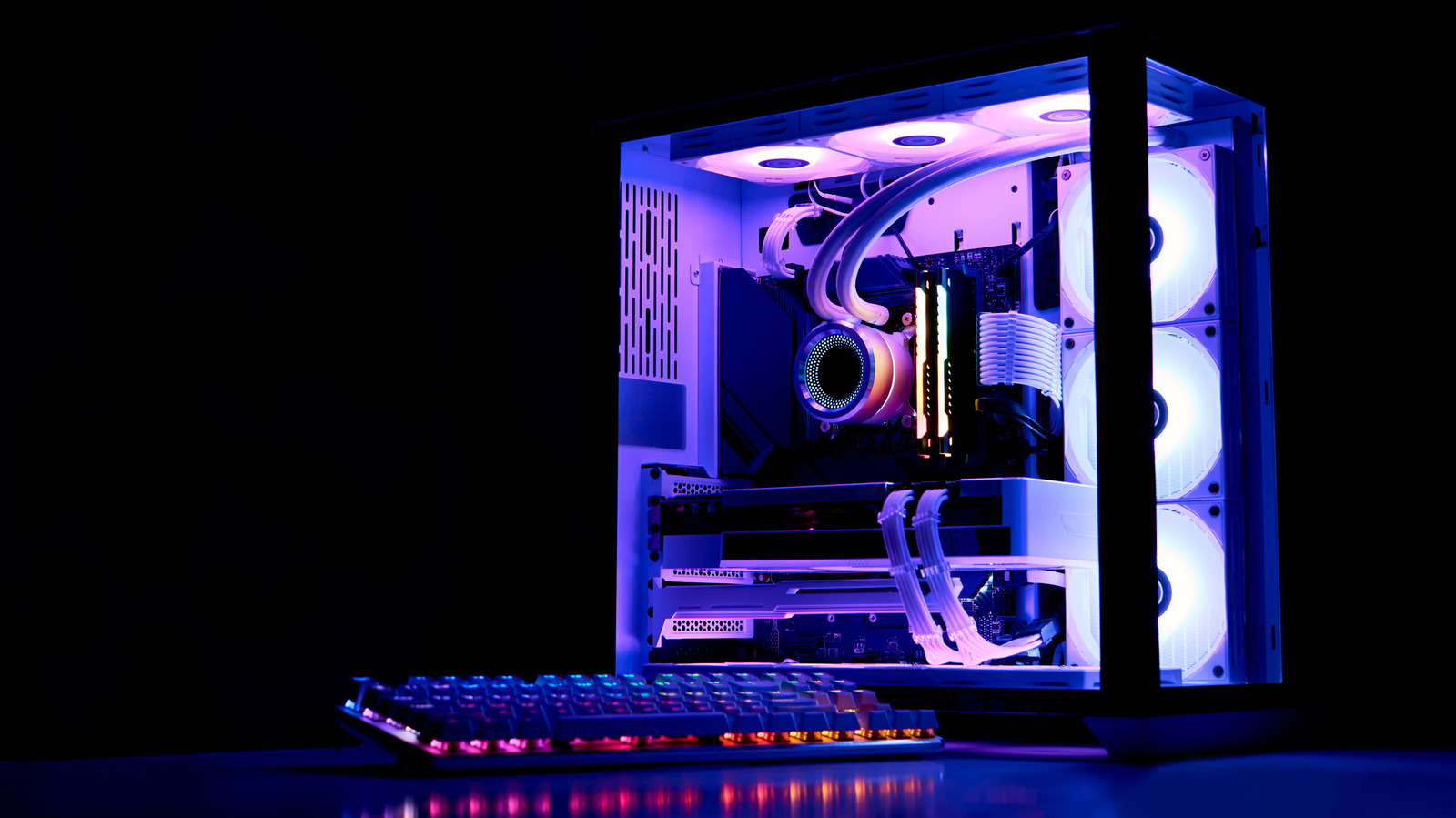 귀하의 PC에는 '성능 모드'가 있을 가능성이 높습니다. 그러나 실제로 사용할 가치가 있습니까?