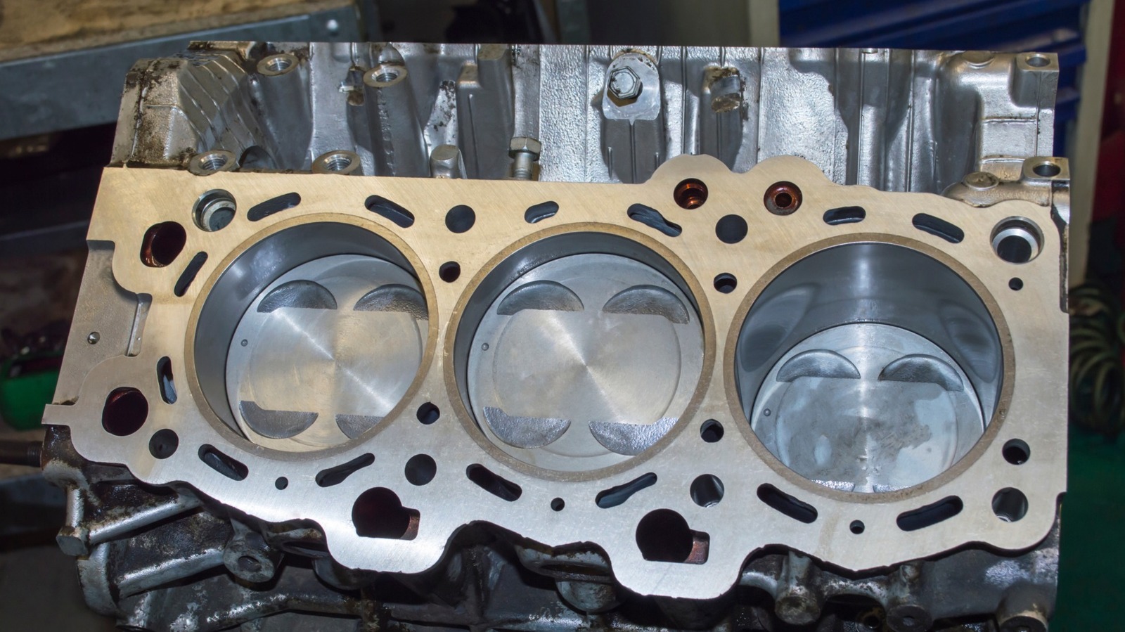 V자형 엔진이 인라인보다 나은가요?