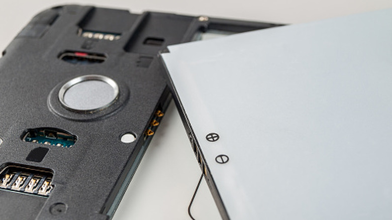 스마트폰 배터리 교체