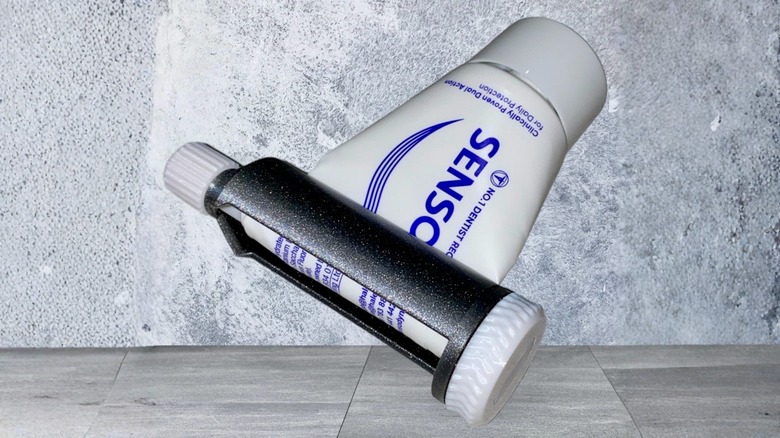 치약 압착기용 3D 프린팅 모델