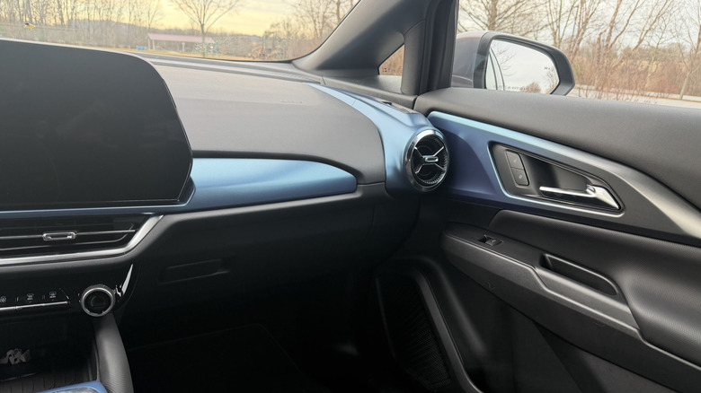 2026 Equinox EV 조수석 디테일