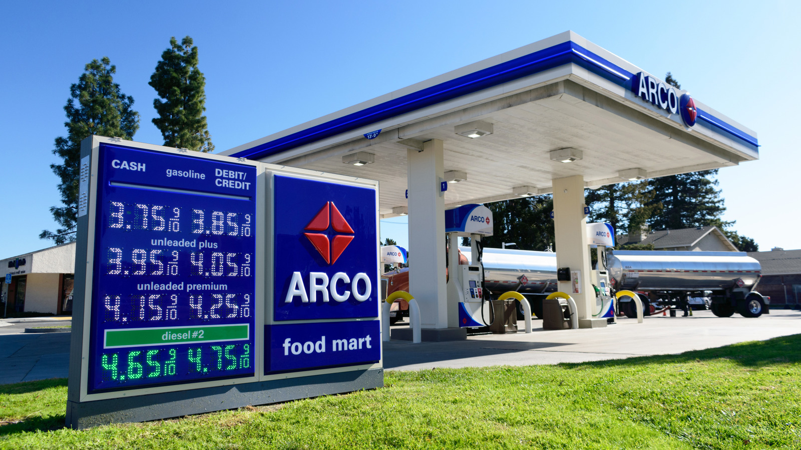 캘리포니아주 휘발유 가격, 자동차 오염법 관련 연방 소송에 직면