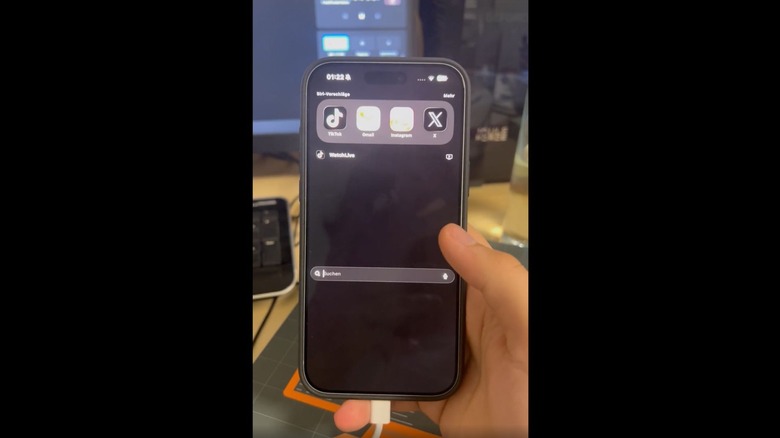 iOS 26 사용자의 키보드 팝업이 느리게 나타납니다.