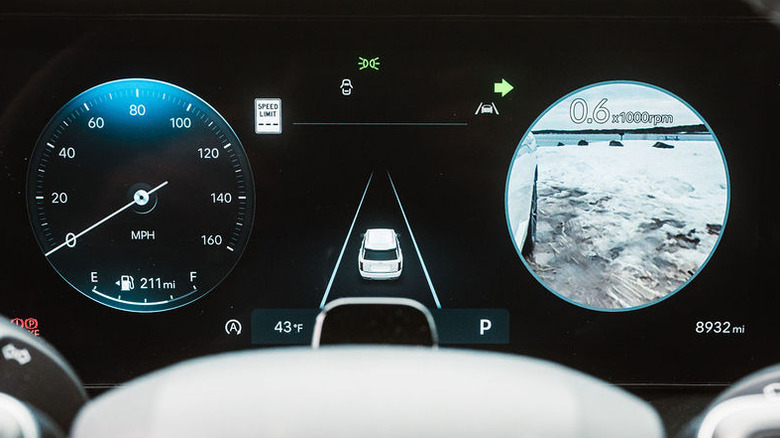 2026 현대 팰리세이드 캘리그래피에 적용된 후측방 뷰 모니터.