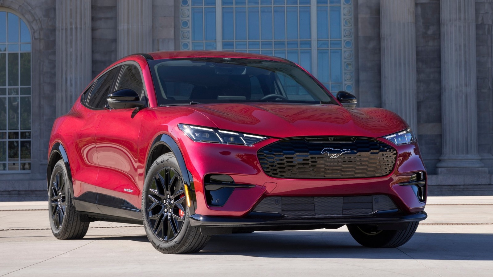 Ford는 JD Power의 새로운 EV 만족도 조사에서 예상했던 대로 끝나지 않았습니다.