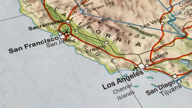 샌프란시스코와 로스앤젤레스를 보여주는 캘리포니아 지도