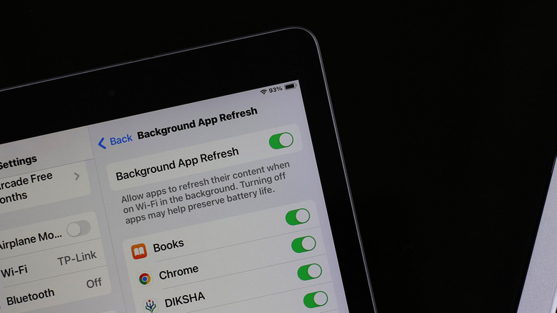 iPad의 백그라운드 앱 새로 고침 메뉴