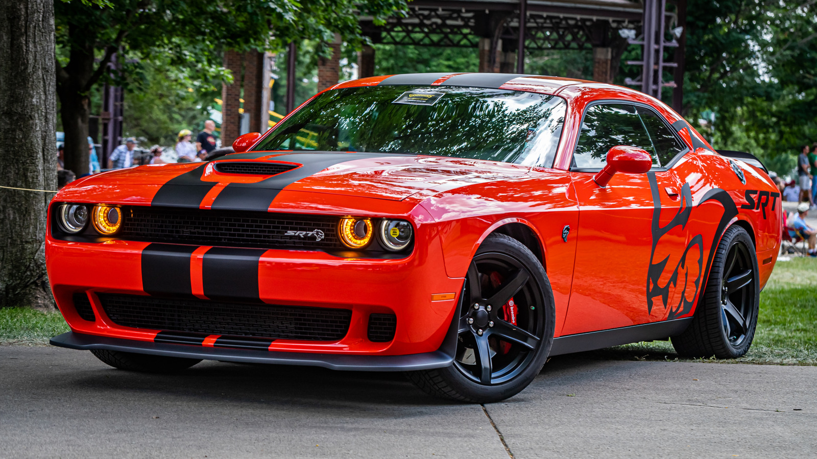 Dodge Hellcat을 느리게 보이게 만드는 5가지 EV