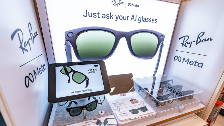 Ray-Bans 메타 안경의 디스플레이입니다.