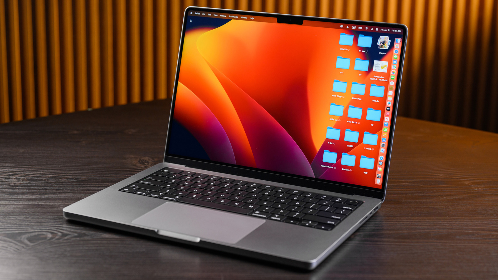 MacBook Pro의 배터리 수명을 능가하는 노트북 5종