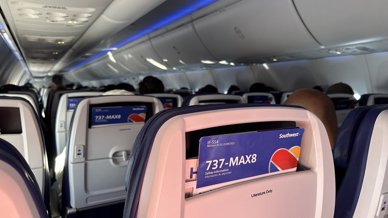 사우스웨스트 항공 여객기 기내에서 기대하는 모습