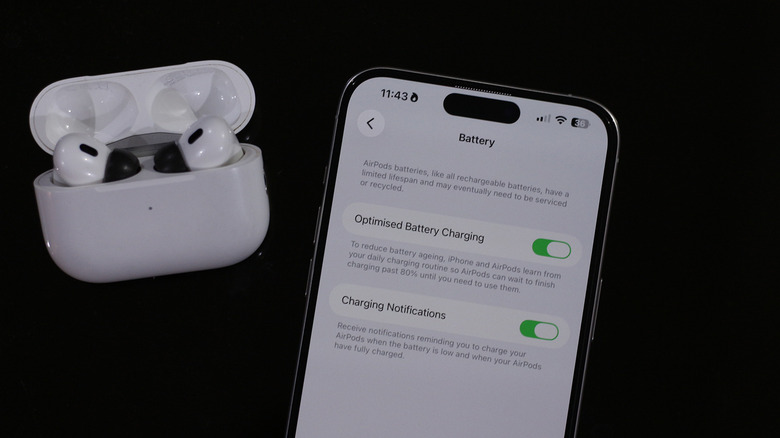 iPhone의 배터리 최적화 기능을 갖춘 AirPods