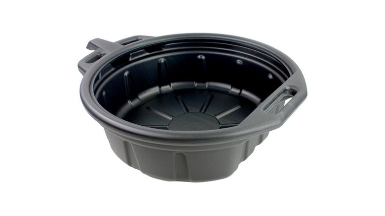 검정색 휴대용 오일 배출구