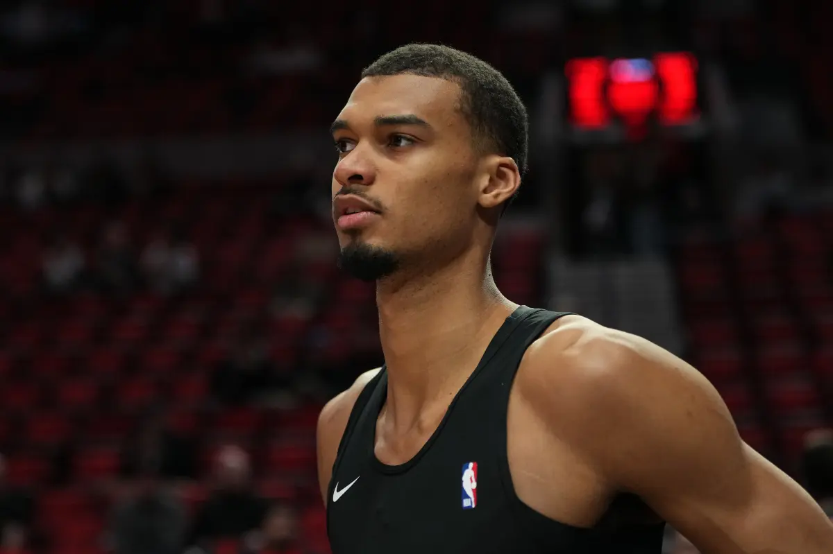 빅터 웸바야마(Victor Wembanyama)는 무서운 뇌진탕으로 인해 4차전 대 트레일블레이저스에 출전하지 못했습니다.