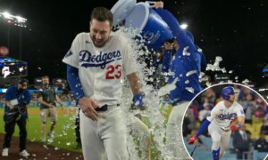 카일 터커가 말린스를 상대로 끝내기 승리를 거두며 다저스 역대 최고의 순간을 선사했습니다.