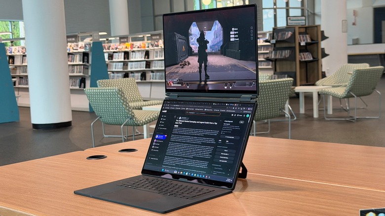 테이블 위의 Asus ROG Zephyrus Duo