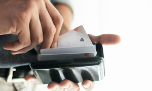 2026년에도 RFID 차단 지갑이 여전히 필요하거나 유용할까요?