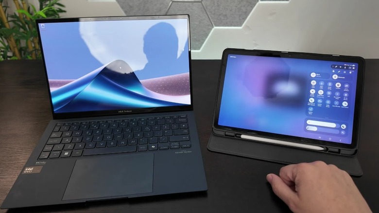 Samsung Second Screen에 두 개의 장치를 페어링합니다.