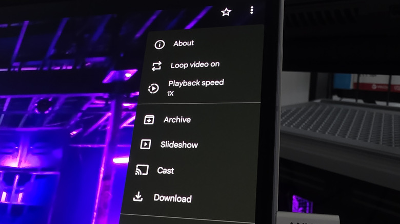 Samsung Galaxy Tab S10 Ultra 태블릿에 표시되는 Google 포토의 재생 속도 제어