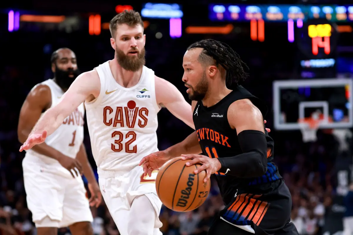 $5를 플레이하고 Knicks vs. Cavaliers Game 3의 판타지 보너스 항목으로 $50를 받으세요.