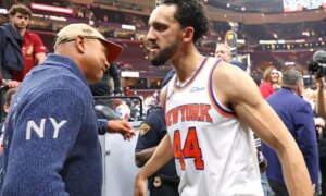 Knicks의 Landry Shamet이 3개의 게임 밀봉 3점슛을 성공시켰습니다.