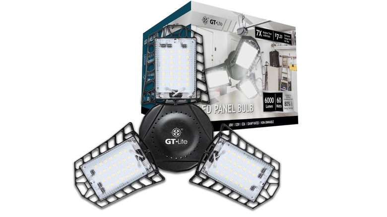 흰색 배경에 GT-Lite LED 차고 전구