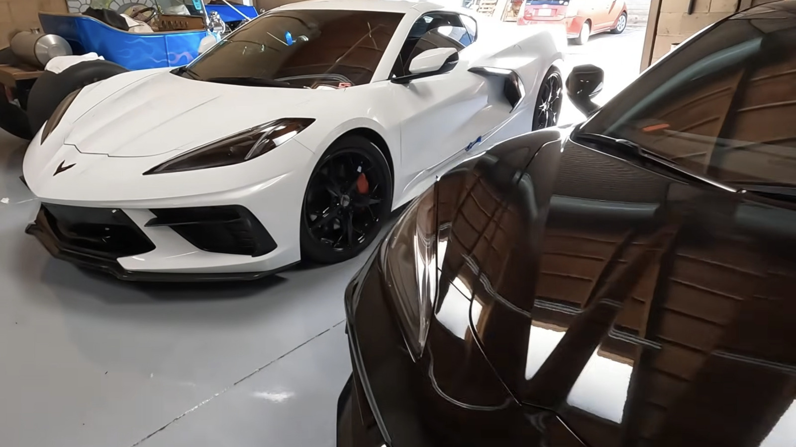 최초의 8.1L Big Block C8 Corvette가 속도 테스트를 위해 거리에 나섰습니다.