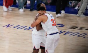Fanatics Sportsbook 프로모션 코드 NYPOST: $20를 베팅하고 Knicks 대 Spurs에 대한 보너스 베팅으로 $350를 받으세요