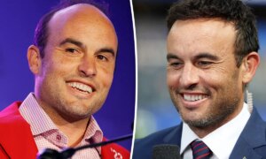 랜던 도노반(Landon Donovan)의 새로운 헤어스타일이 미국 월드컵 경기 중 화제를 모았습니다.