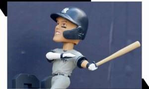 양키 스타디움에서 나만의 Aaron Judge 버블헤드를 얻는 방법