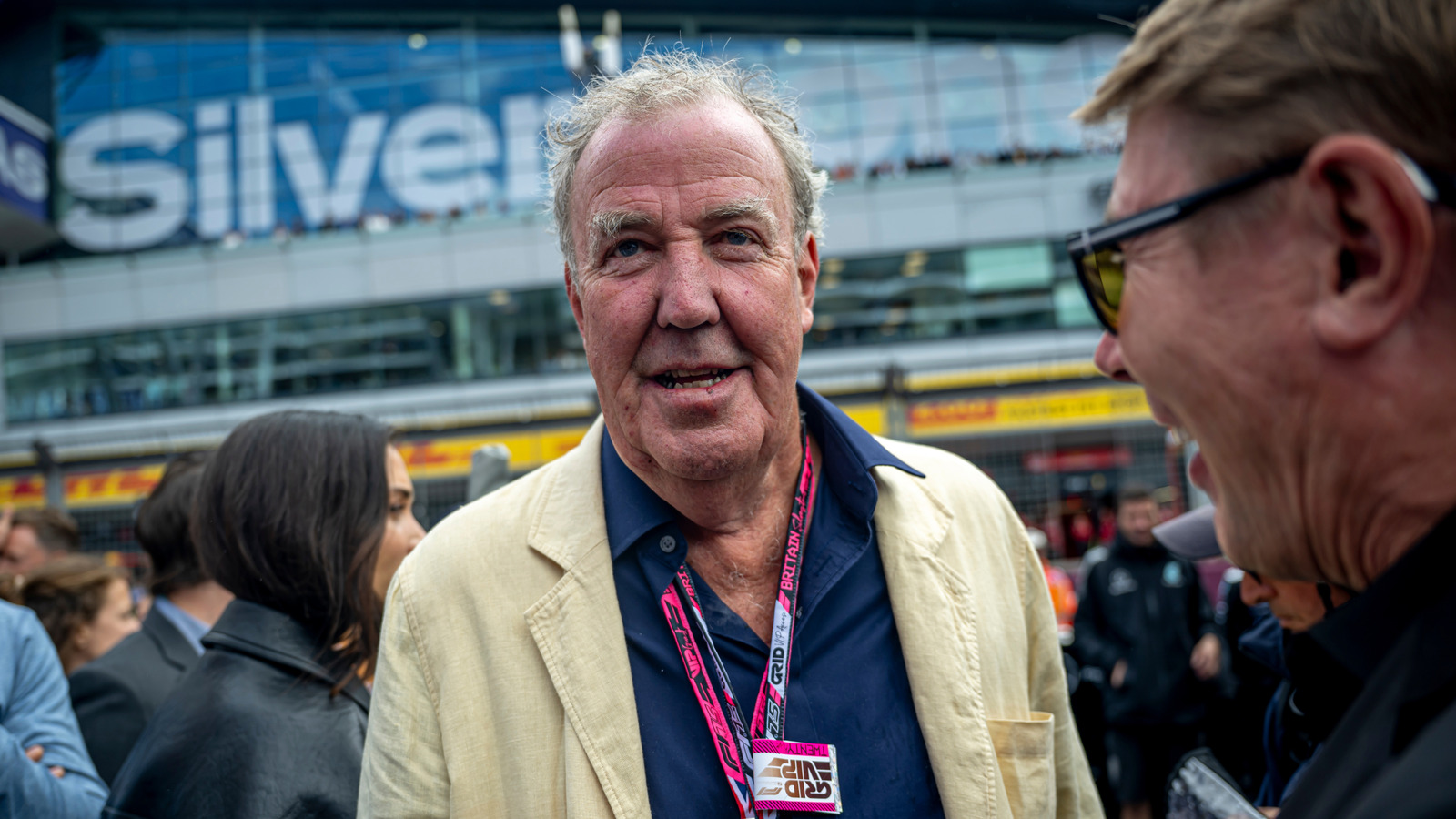 탑기어의 전 진행자 제레미 클락슨(Jeremy Clarkson)이 심각한 암 진단을 받았다고 밝혔습니다.