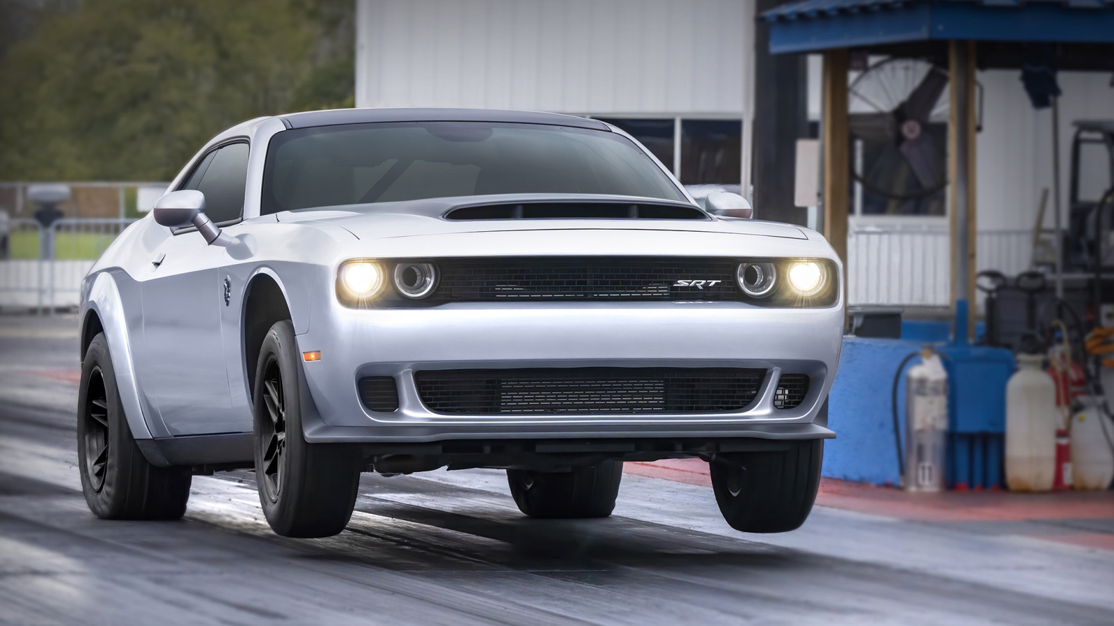 1,000마력을 돌파한 최초의 양산차는 Dodge Demon이 아니었습니다. 170