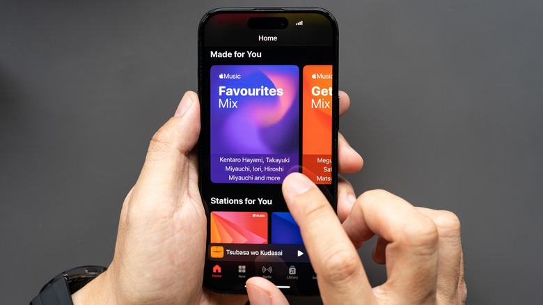 iPhone에서 Apple Music을 사용하는 사람