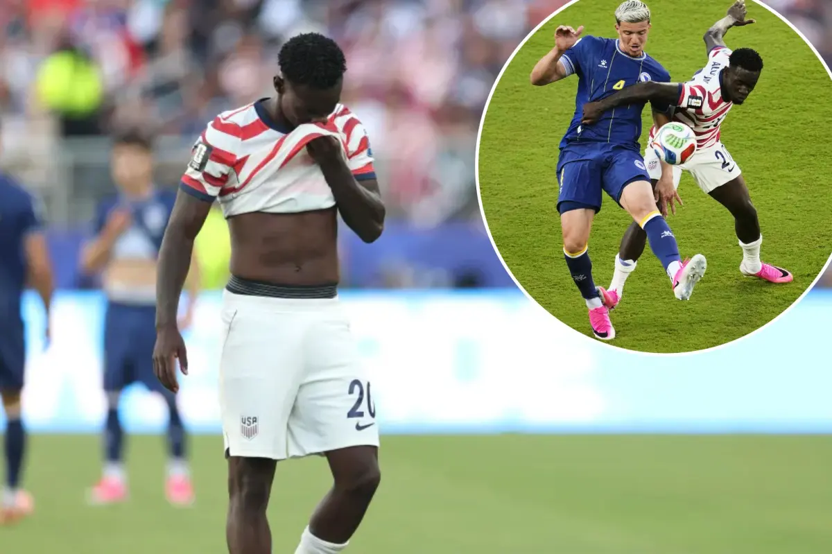 USMNT 스트라이커 Folarin Balogun은 논란의 여지가 있는 월드컵 소집에서 레드 카드를 건넸습니다.