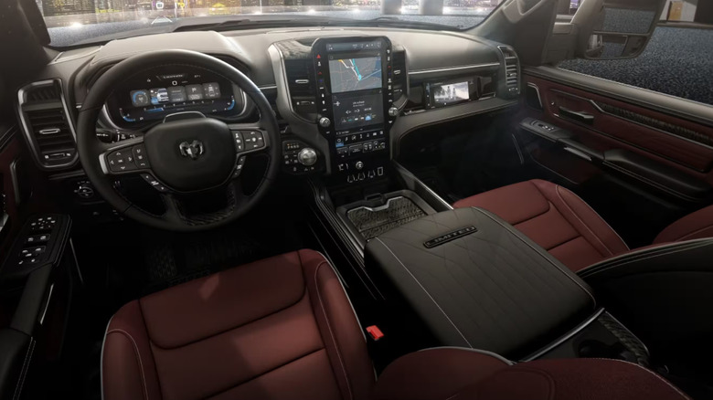 Ram 1500 2026 내부 캐빈