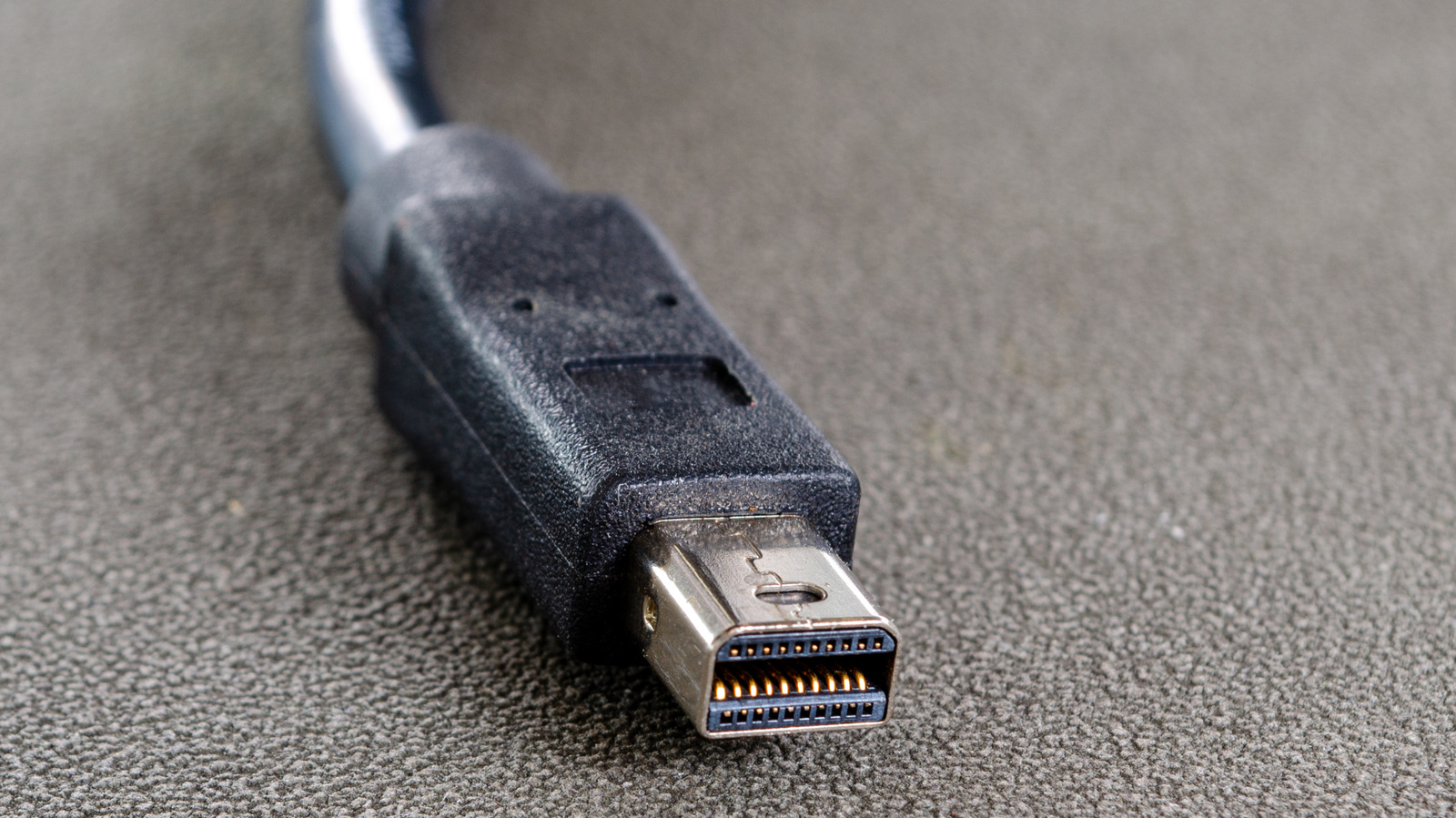 미니 DisplayPort 대. Thunderbolt: 같은 것인가요?