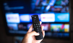 당신이 스마트 TV에 있다는 사실을 깨닫지 못했을 수도 있는 멋진 보안 카메라 기능