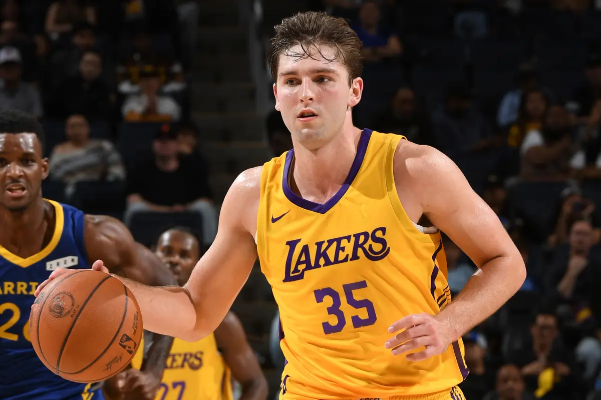 레이커스의 피터 서더(Peter Suder)는 NBA 기회를 소중히 여기며, 다음번 미지의 발견일 수도 있습니다