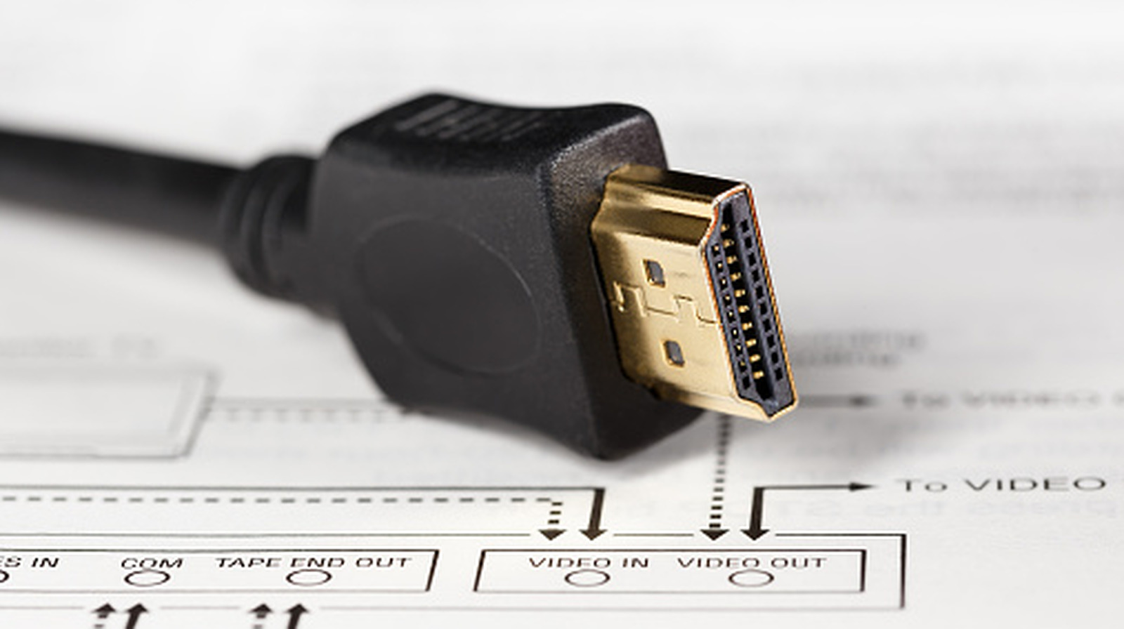 대부분의 사람들이 모르는 HDMI 2.2 포트의 문제점