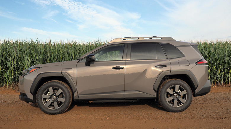 프로필의 2026 Toyota RAV4 플러그인 하이브리드